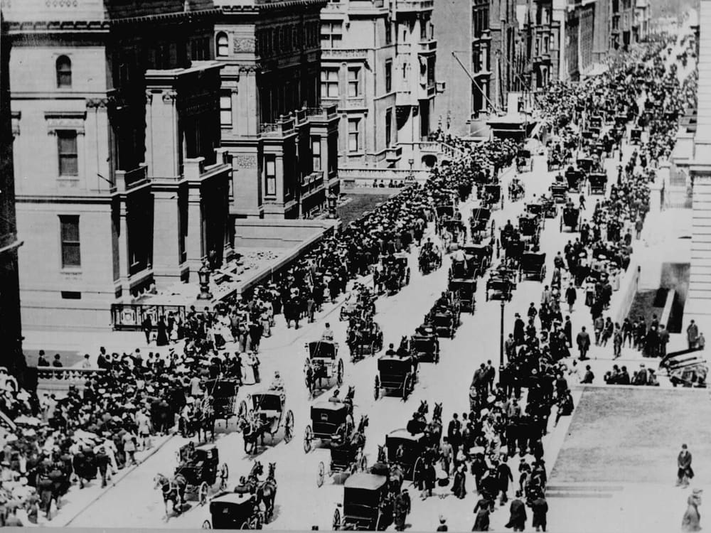 Fifth Avenue in New York City on Easter Sunday in 1900. U.S. Bureau of Public Roads. Photographer unknown.